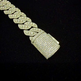 925 Silver 22MM Prong Style Cuban Link Bracelet VVS-D Moissanite